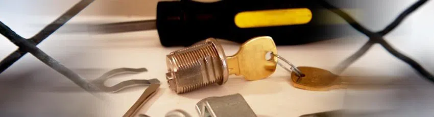 community Locksmith Store Saint Cloud, FL 321-328-9111 - changing-locks
